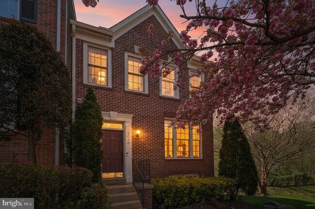 Foto del edificio - 8010 Readington Ct