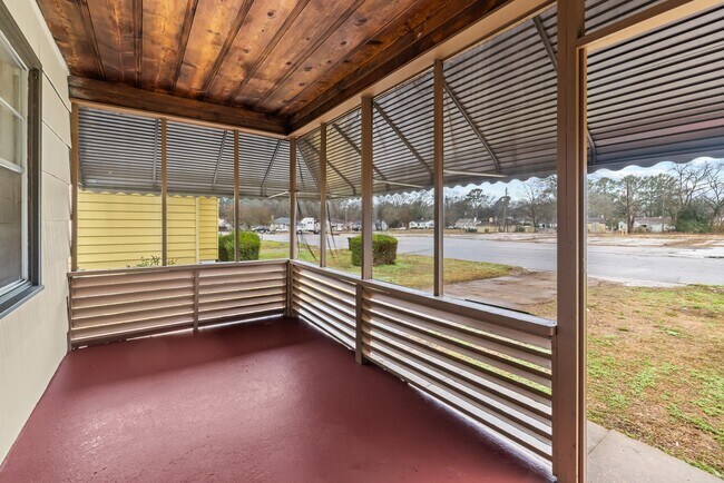 Building Photo - 5717 Avenue O