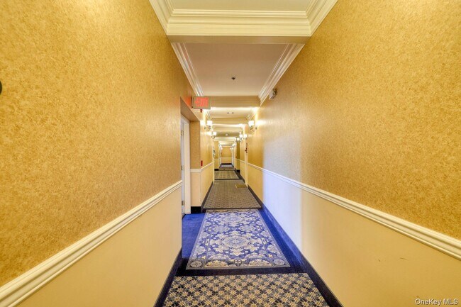 Foto del edificio - 937 Tower Ridge Cir