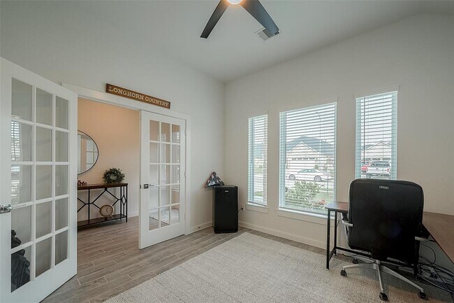 Building Photo - 15202 N Heron Heights Way