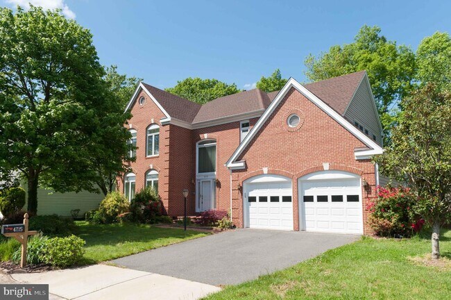 Foto del edificio - 4715 Rippling Pond Dr