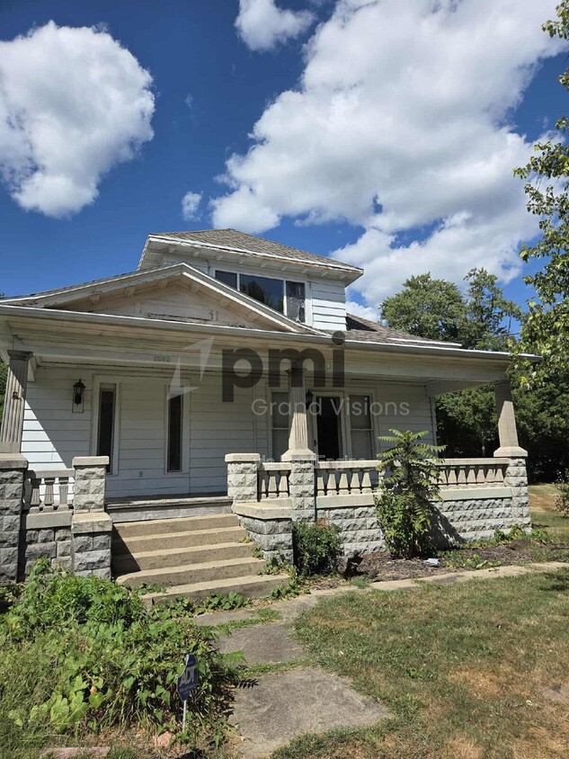 Foto principal - 1803 Madison Ave