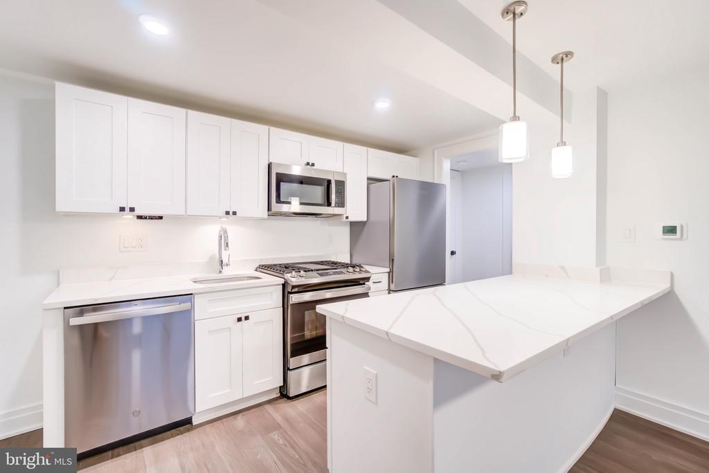 Foto principal - 3625 16th St NW