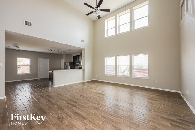 Foto del edificio - 11411 Garden Falls