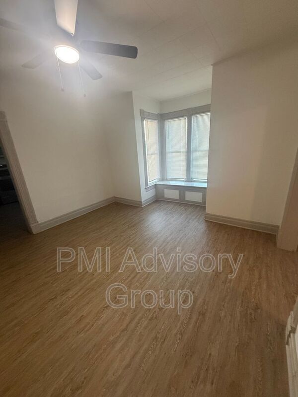 Foto del edificio - 1304 NE Forest Ave