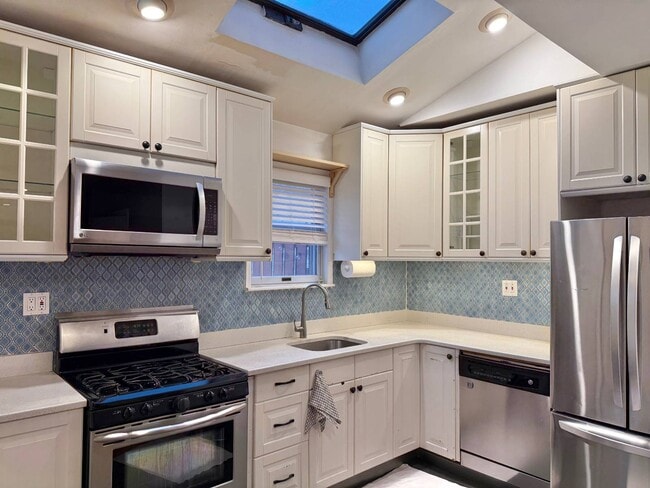 Foto del edificio - 207-03 34th Ave