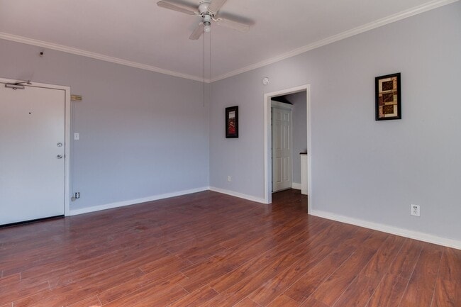 Photo - 730 S Catalina St Apartment