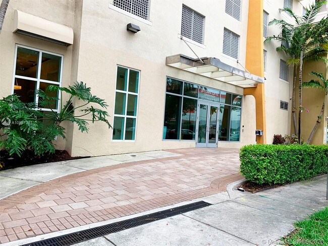 Building Photo - 2275 Biscayne Blvd Blvd