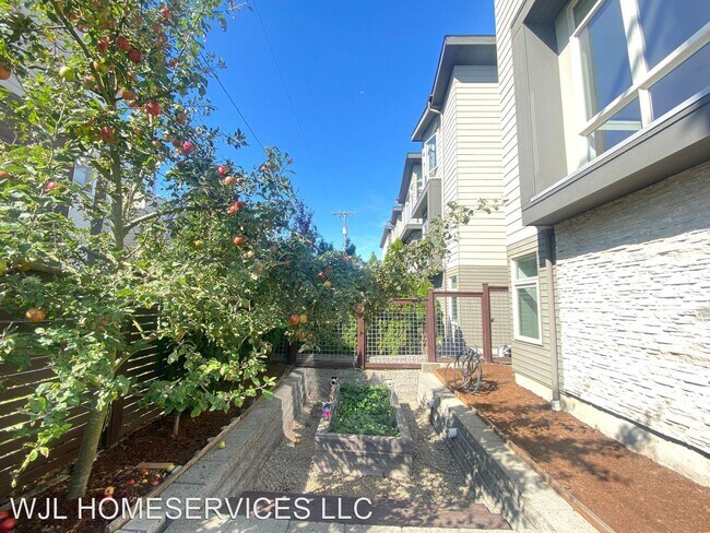 Building Photo - 3 br, 3.5 bath House - 8771 15th Ave NW