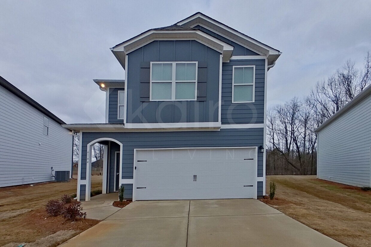 Foto principal - 6144 Taramore Ln NW