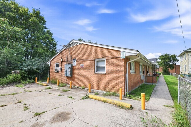 Foto del edificio - 2646 Home Ave