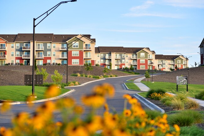 Building Photo - Badger Canyon