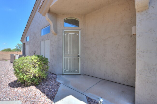Foto del edificio - 1412 N Desert Willow St