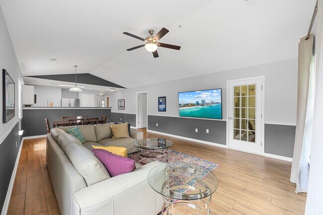 Foto del edificio - 1234 River Oaks Dr