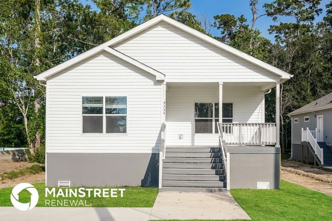Building Photo - 9334 Crestview Dr