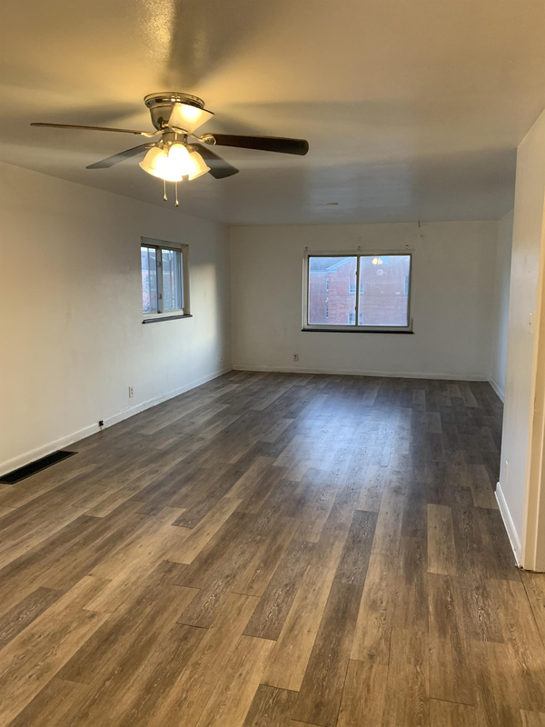 Building Photo - 337 Ryburn Ave