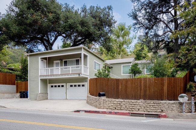 Building Photo - 2086 N Beverly Glen Blvd