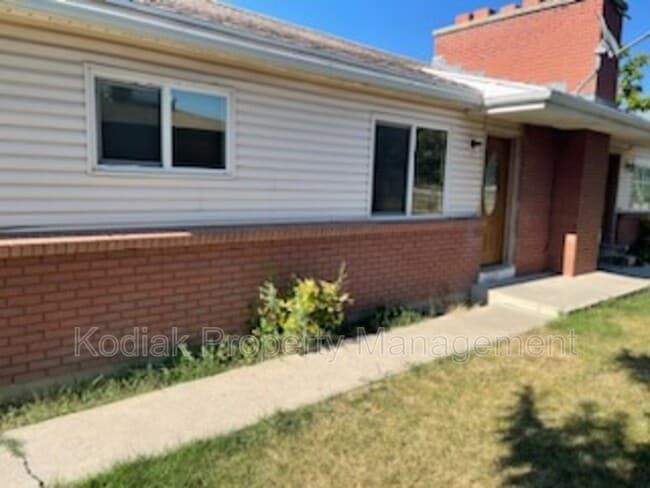 Photo - 3737 3325 W House