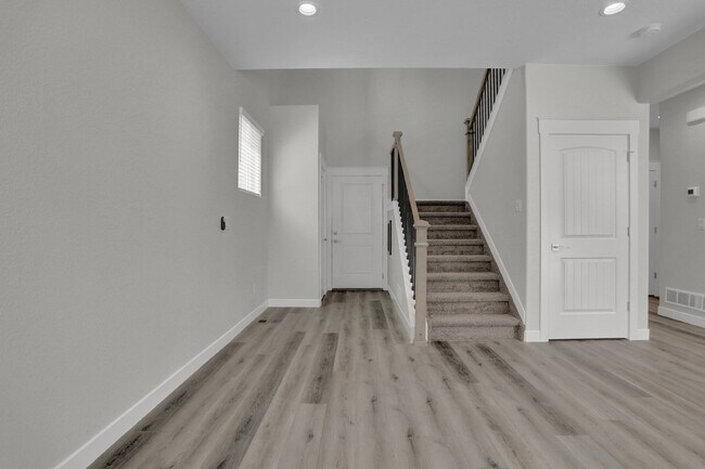Building Photo - 3725 Venice Grove
