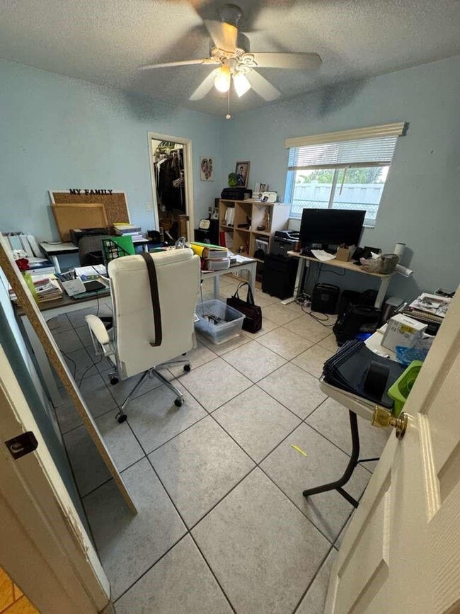 Foto del edificio - 1726 NW 82nd Ave