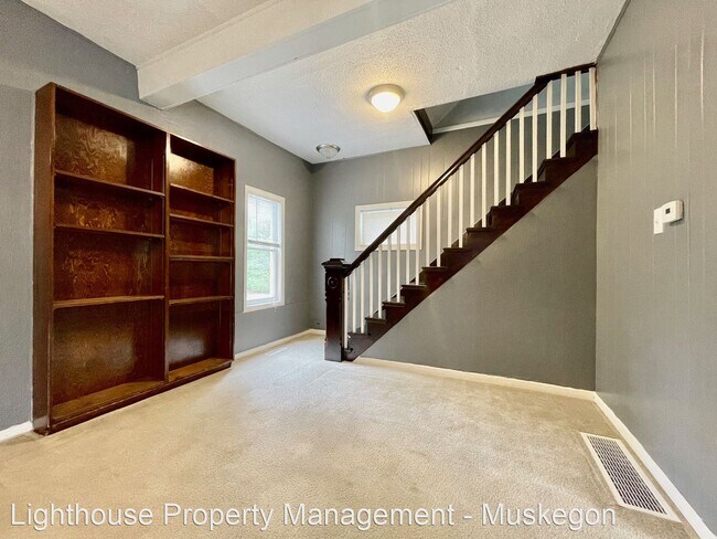 Foto del edificio - 3 br, 1 bath House - 628 Ada Avenue