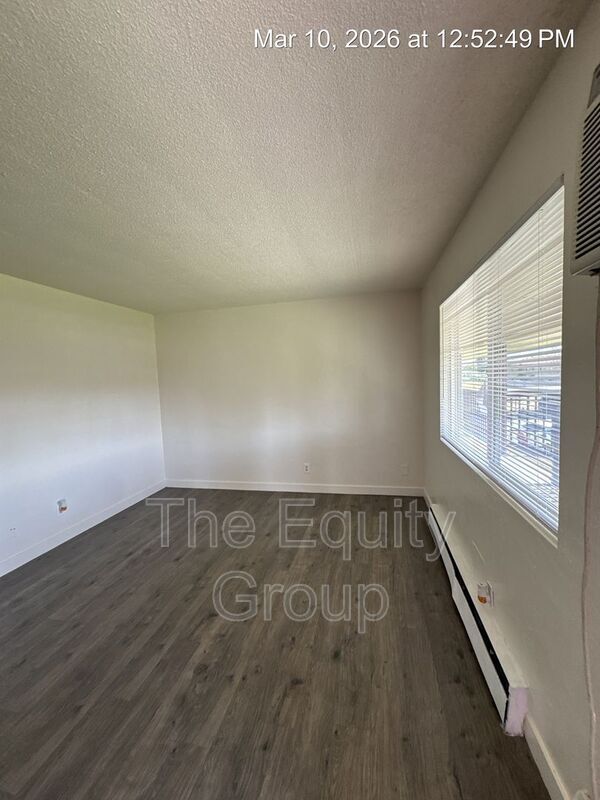 Foto del edificio - 352 S Blackstone St