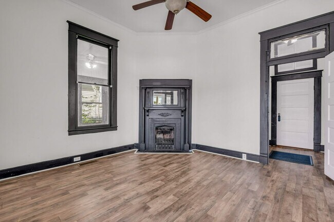 Foto del edificio - 1425 College St