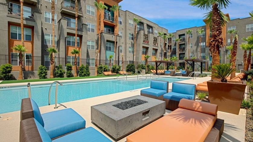 Lofts at 7100 Apartments Apartments - 7100 Grand Montecito Pky Las ...