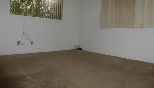 Foto del edificio - 700 W University Dr