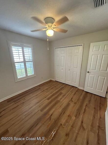 Foto del edificio - 973 Somerset Ln