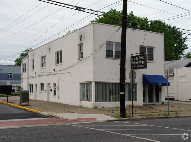 Building Photo - 200 W Kings Hwy