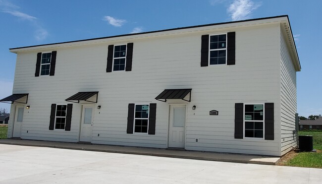 Beautifully built townhomes on Weaver Rd. - 5395 Weaver Rd