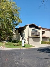 Building Photo - 680 Floral Dr