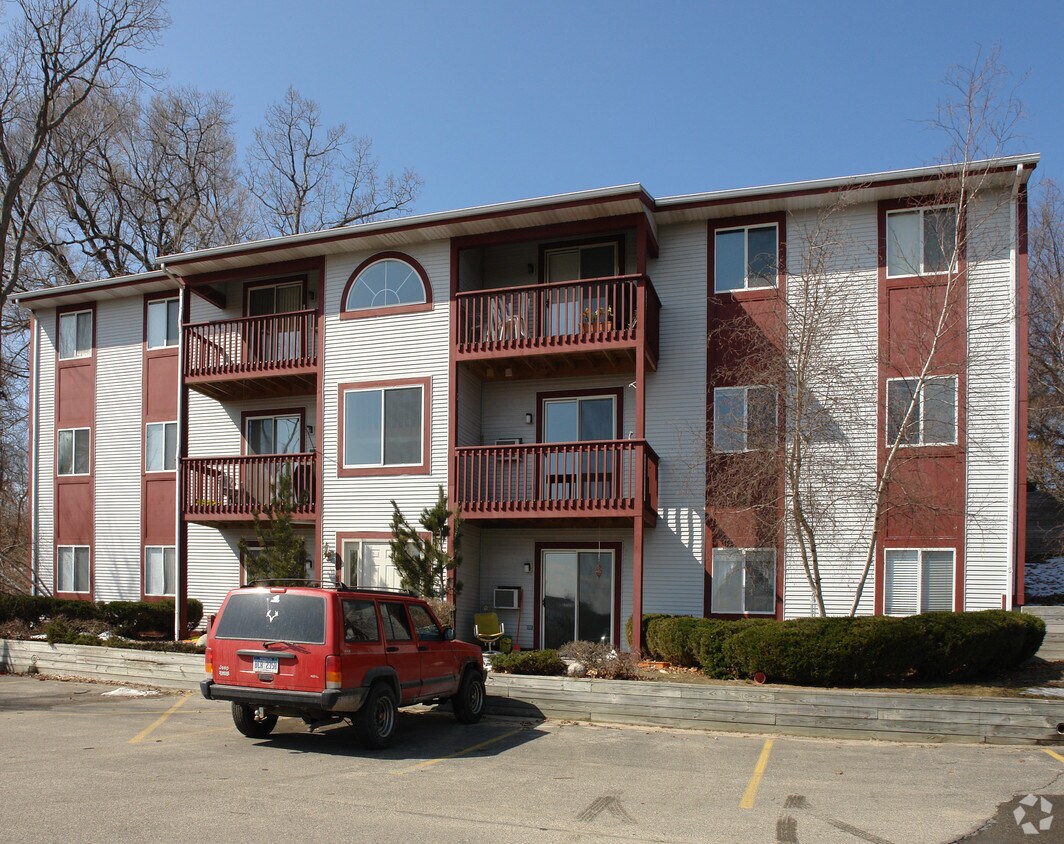 Building Photo - 8166 Old Channel Trl