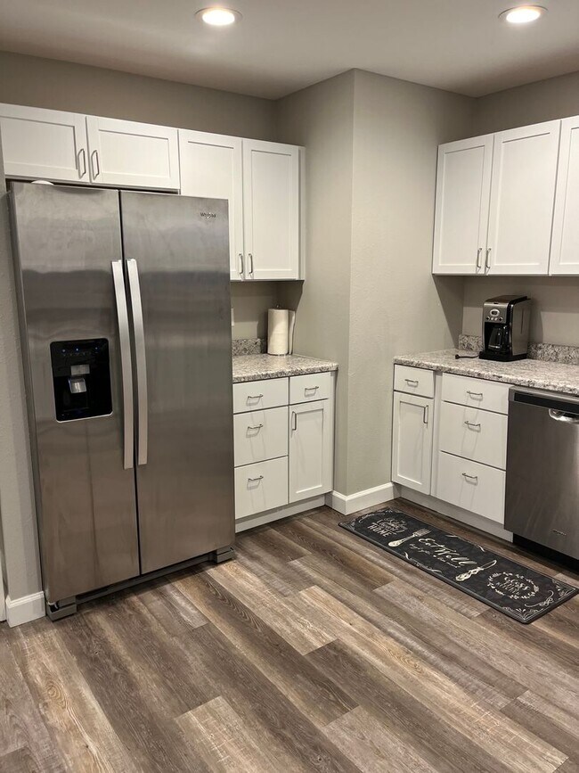 Foto del edificio - 519 Keeton Rd