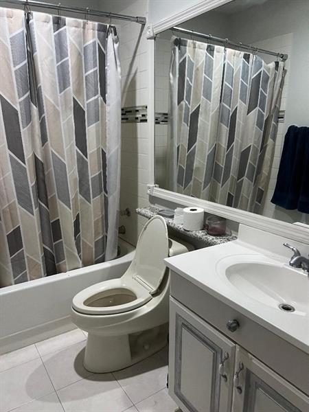 Foto del edificio - 5721 Riverside Dr