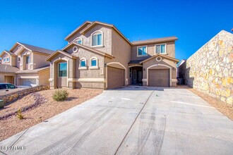 Building Photo - 221 S Stoneside Dr