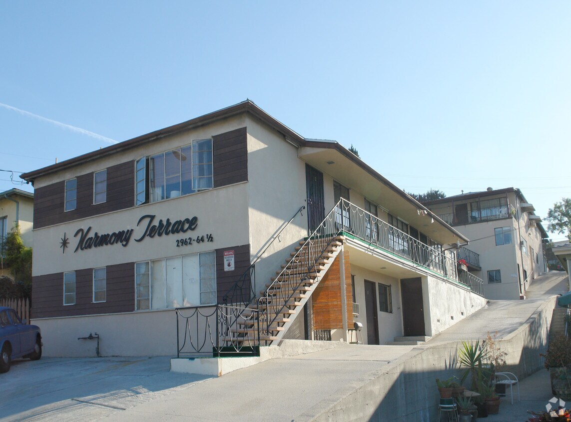 Building Photo - 2962-2964 Hyperion