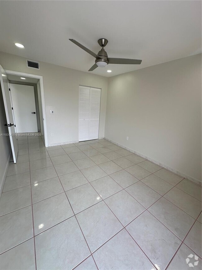 Building Photo - 7747 SW 86th St