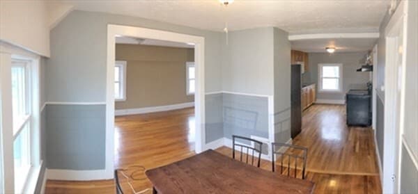 Building Photo - 1136 Middle St