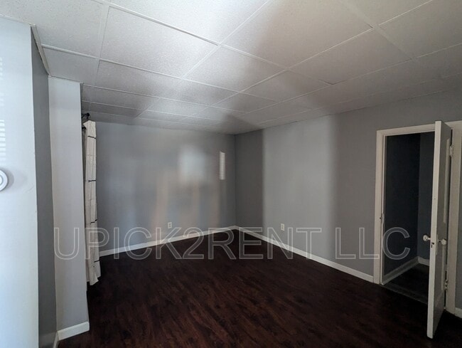 Foto del edificio - 338 N Columbus St