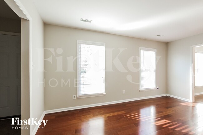 Foto del edificio - 11701 Charnwood Ct