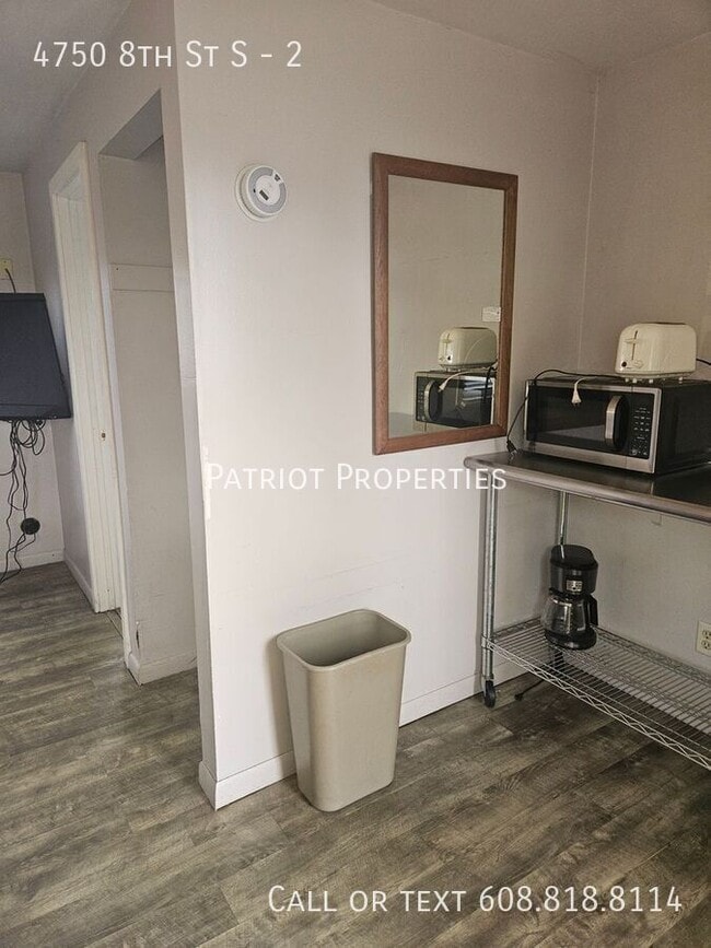 Foto del edificio - 4750 8th St S