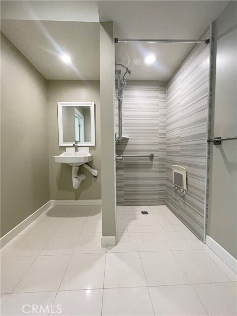 Foto del edificio - 4251 Live Oak Ave