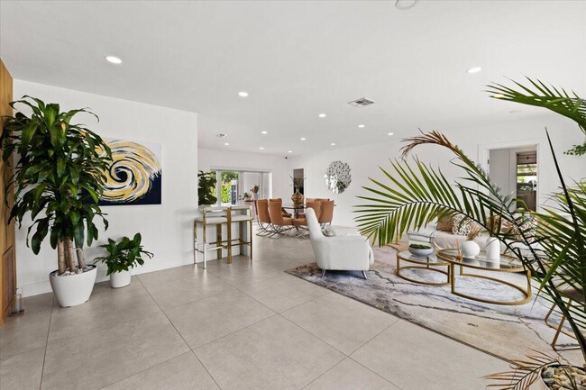 Foto del edificio - 1049 W Palmetto Park Rd