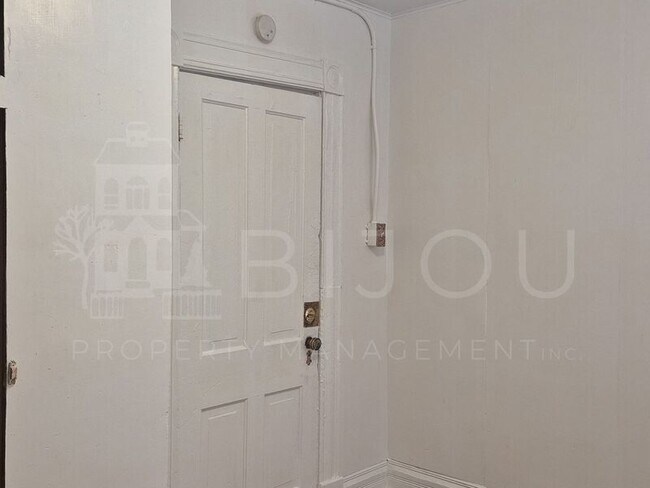 Foto del edificio - 427-431 E. Bijou St.