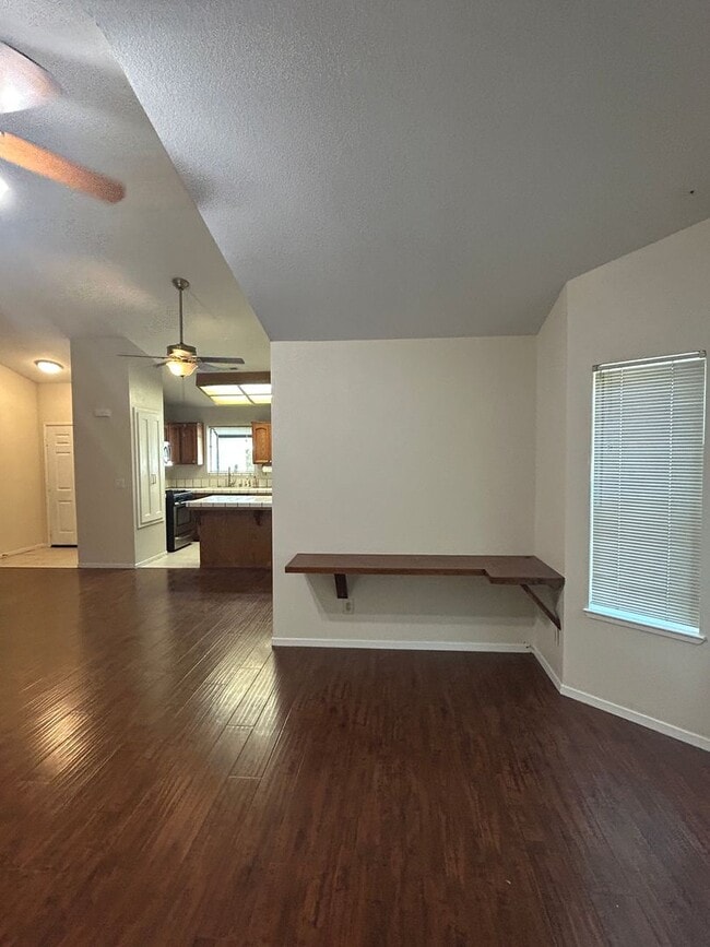 Building Photo - Great Location in the Heart of Auburn