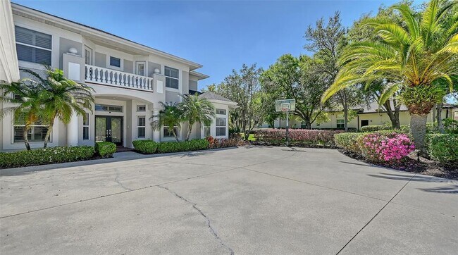 Foto del edificio - 6911 Riversedge St Cir