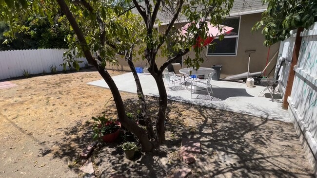 Foto del edificio - 3 Bed 2 Bath Home