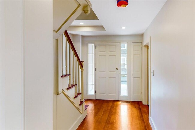 Foto del edificio - 24 Thames St